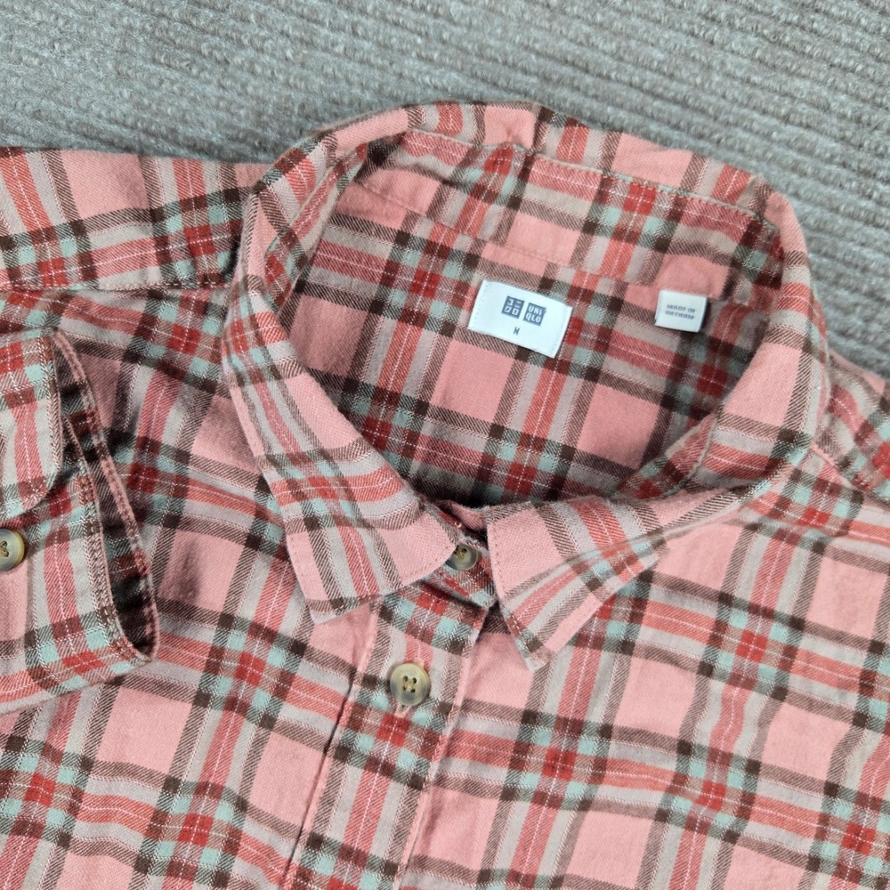 Uniqlo Womens M Pink Plaid 100% Cotton Flannel Button Down Shirt 453561